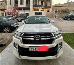 تۆیۆتا لاند کروزەر